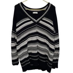 Vince Textured-Stitch Long-Sleeve Sweater,Black and White Double V Medium